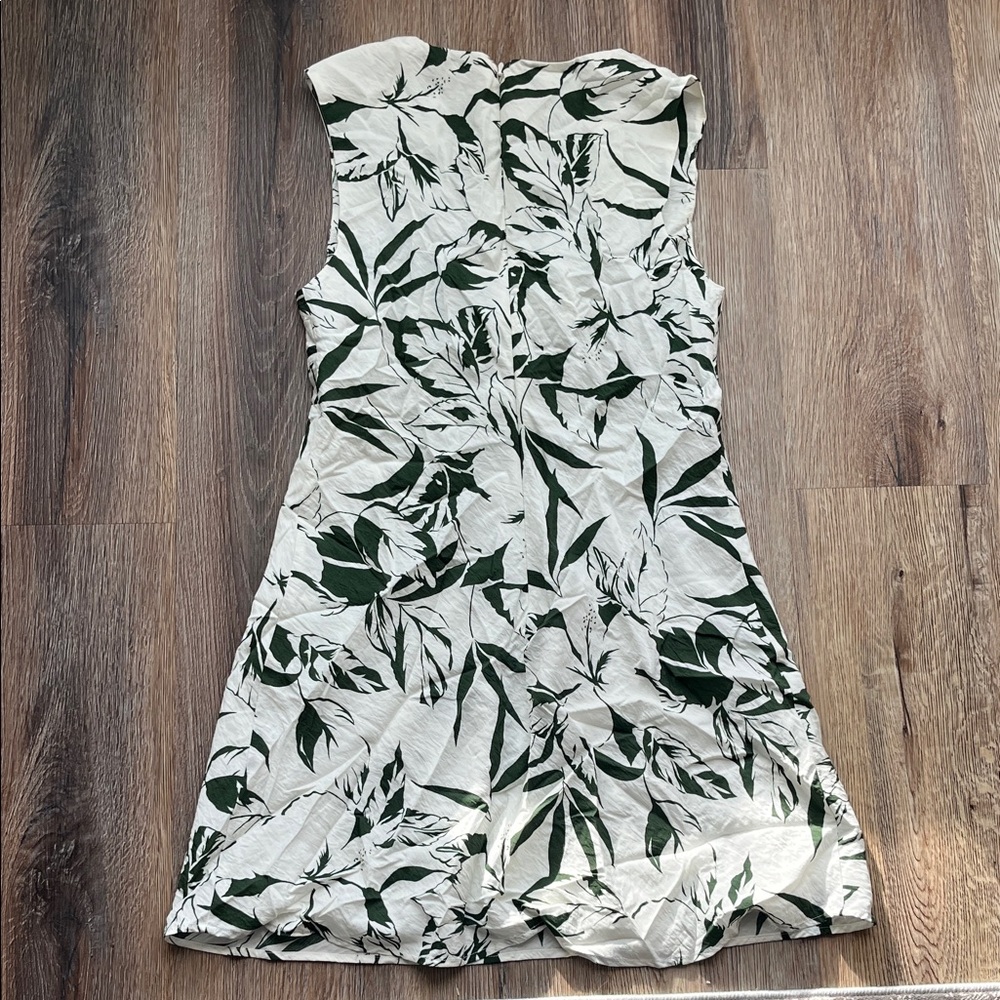 Abercrombie & Fitch Green and White Patterned Dress - Picture 3 of 3